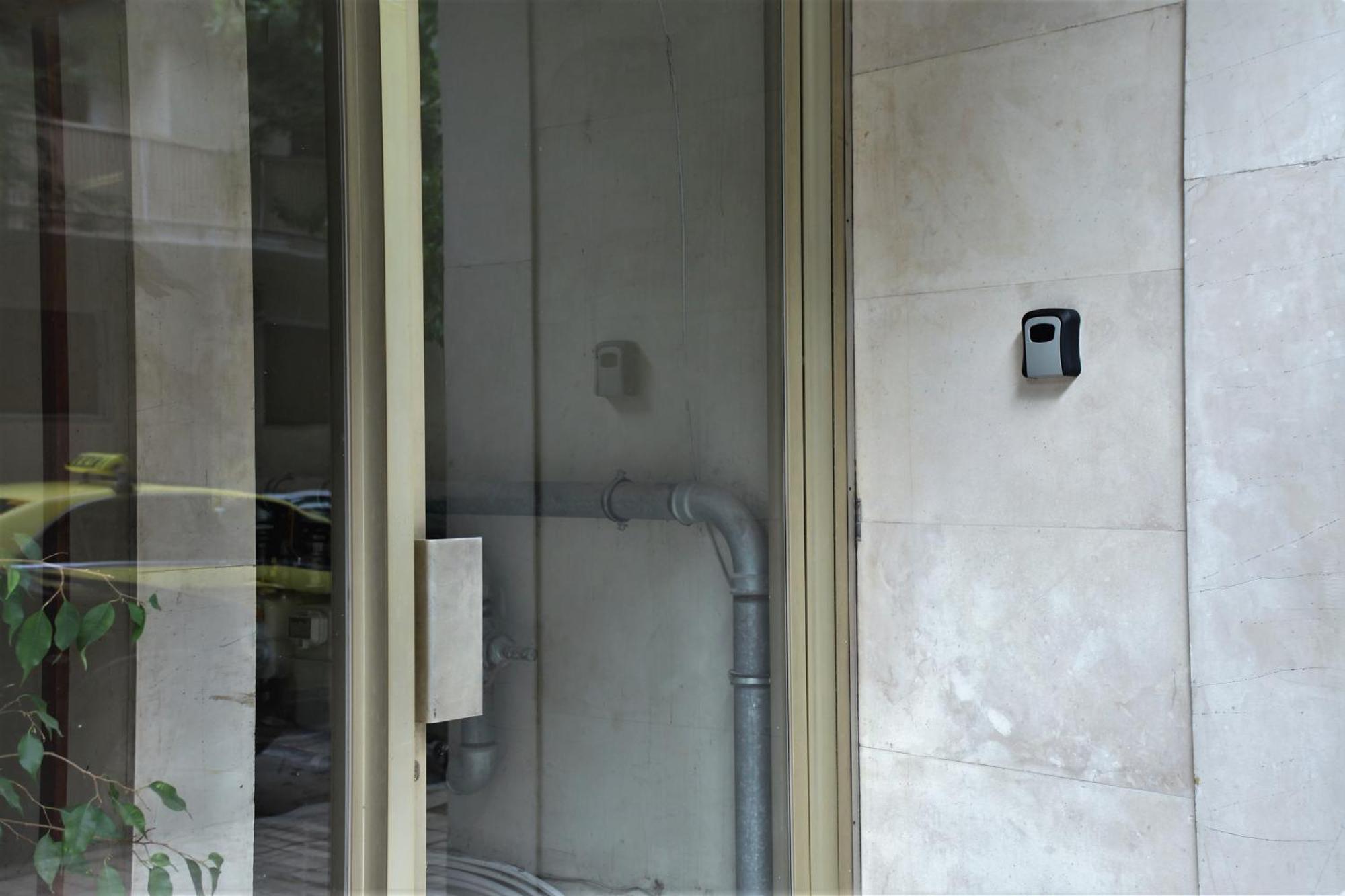 White Apartment/Kolwnaki/100Mbps/Wifi Атина Екстериор снимка