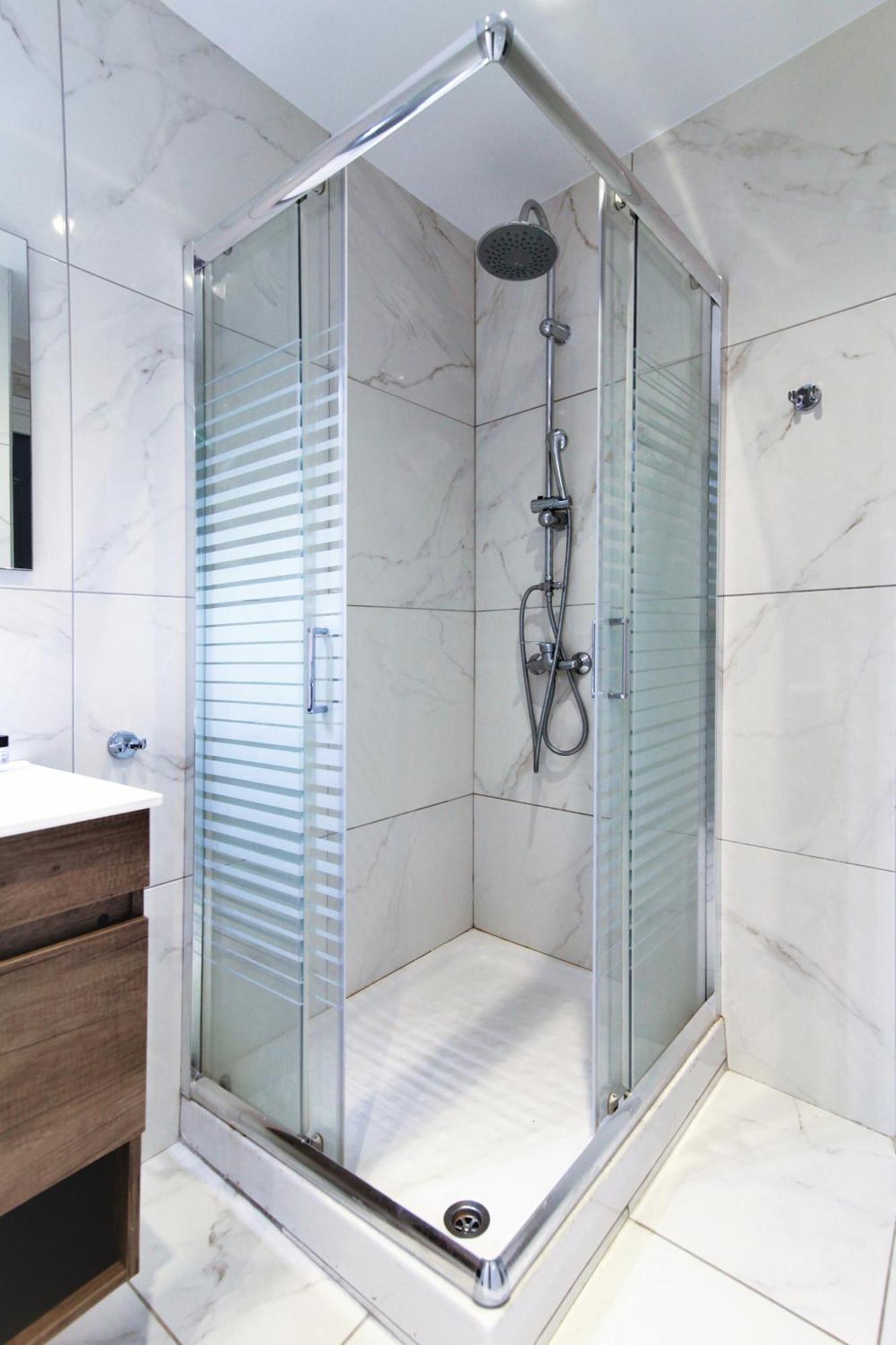 White Apartment/Kolwnaki/100Mbps/Wifi Атина Екстериор снимка