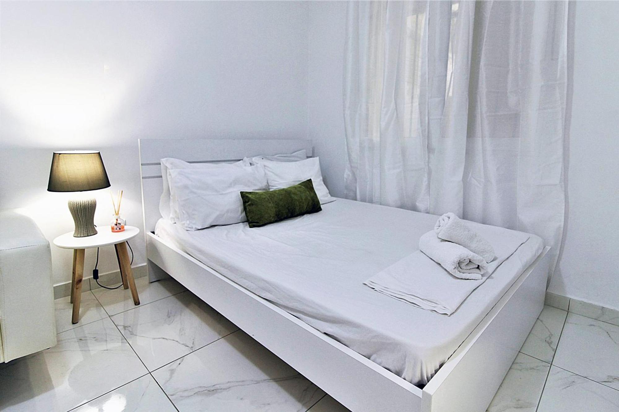 White Apartment/Kolwnaki/100Mbps/Wifi Атина Екстериор снимка